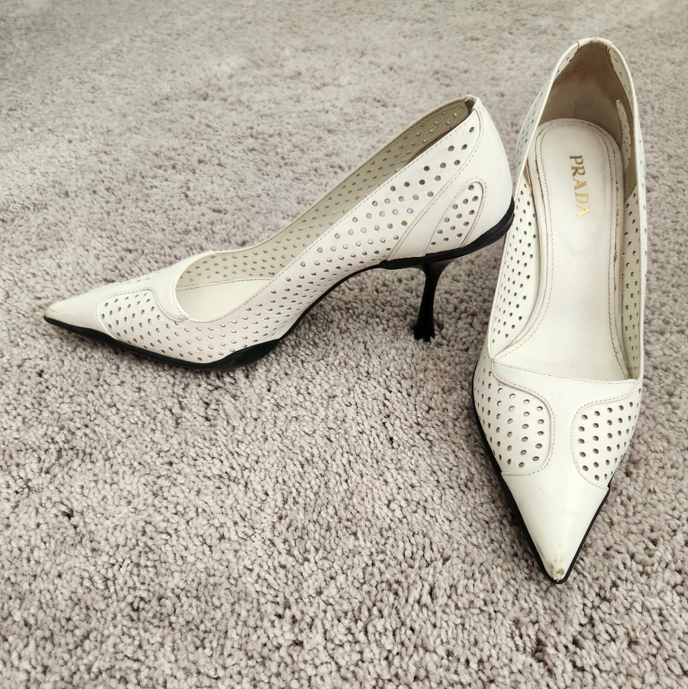 Prada White Leather Pumps Sz 39.5